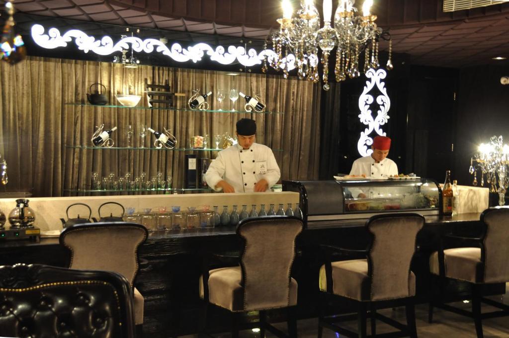 Le Parker Hotel Sanya Bagian luar foto