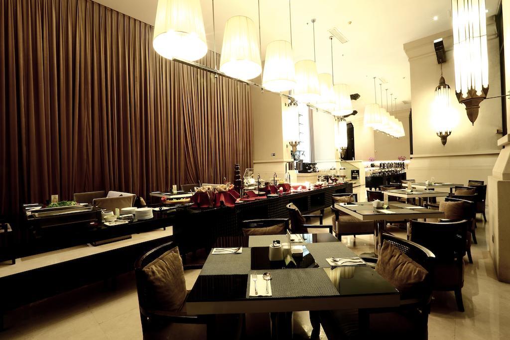 Le Parker Hotel Sanya Bagian luar foto